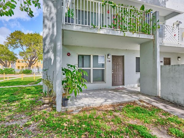 1990 NW 4th, Unit 1, Miami, FL 33136
