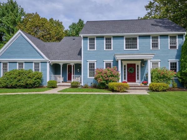 7 James Ave, Middleton, MA 01949