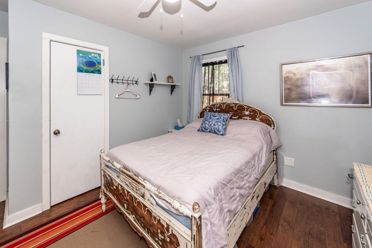 9008 Timber Street Photo 16