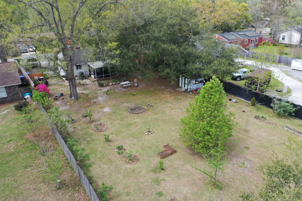 9008 Timber Street Photo 28