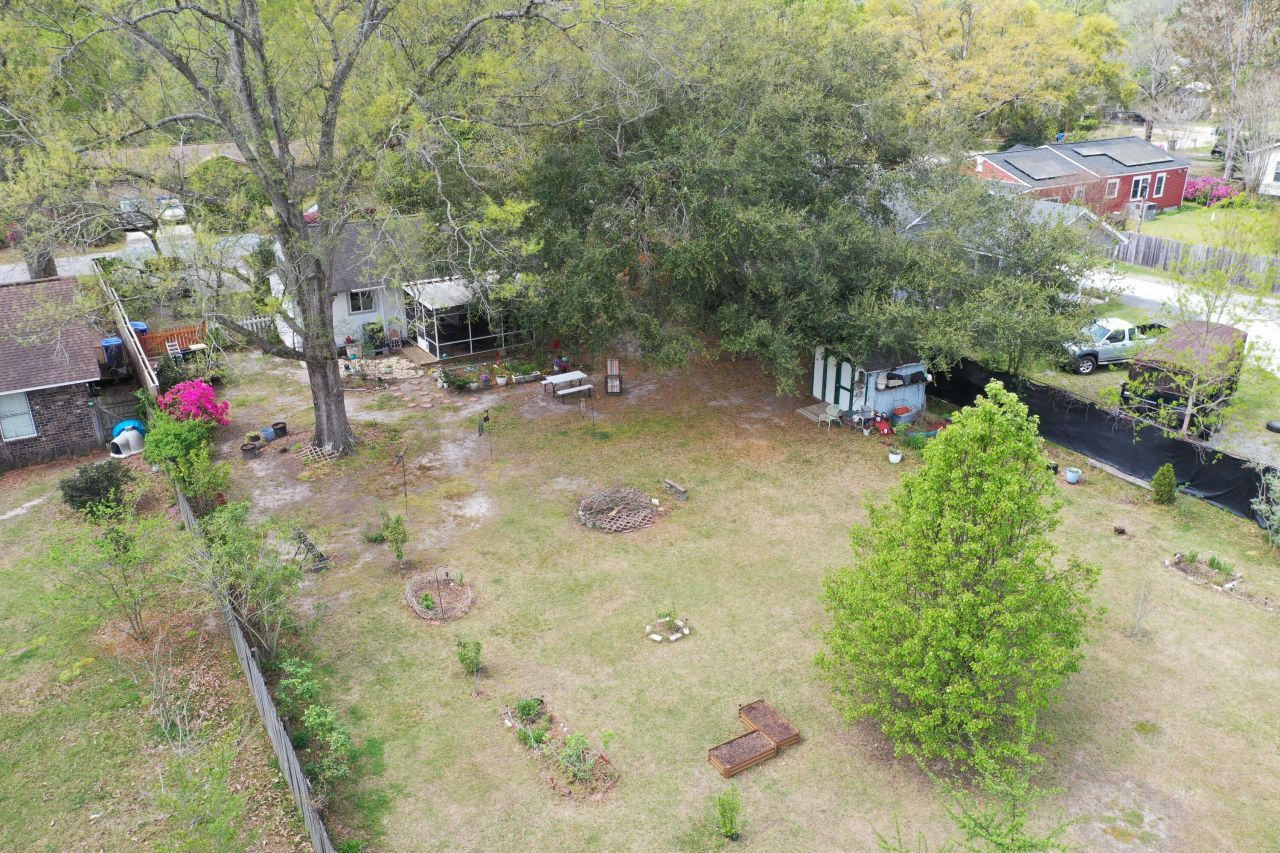 9008 Timber Street Photo 30