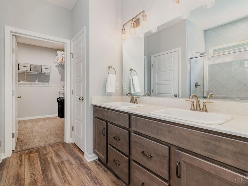 3037 Barnbougle Drive, Cincinnati, OH 45233 Photo 14