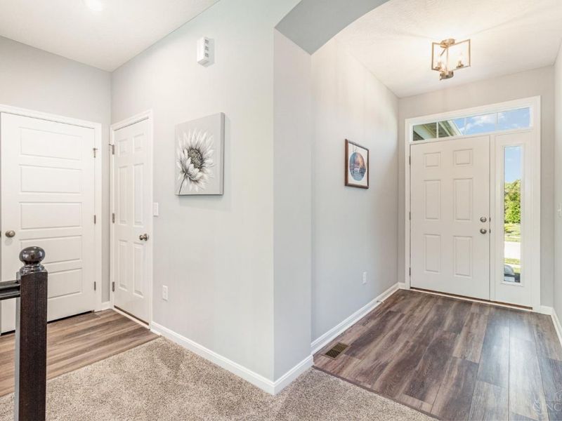 3037 Barnbougle Drive, Cincinnati, OH 45233 Photo 3