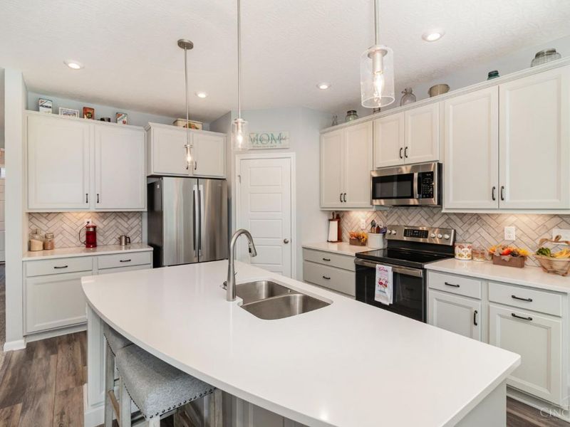 3037 Barnbougle Drive, Cincinnati, OH 45233 Photo 8