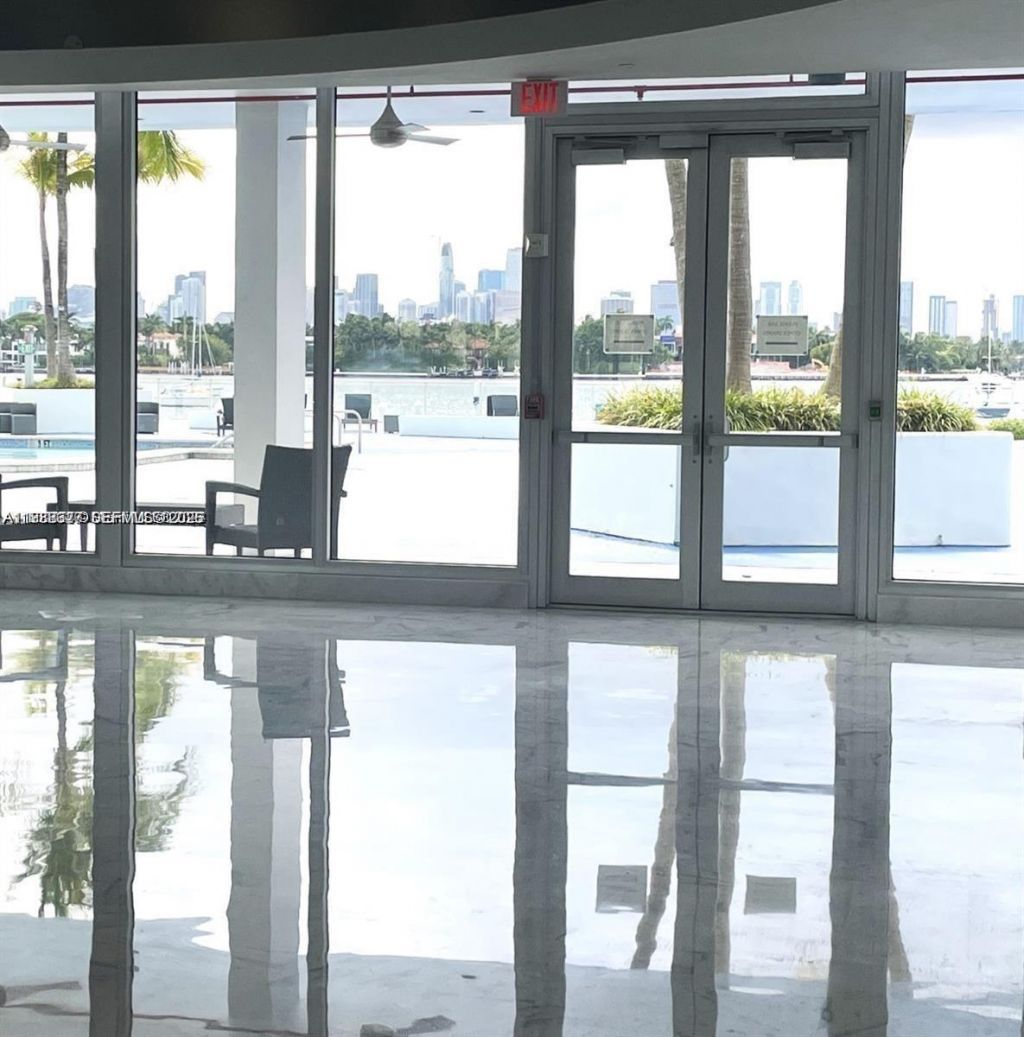 1000 West Ave, Unit 214, Miami Beach, FL 33139 Photo