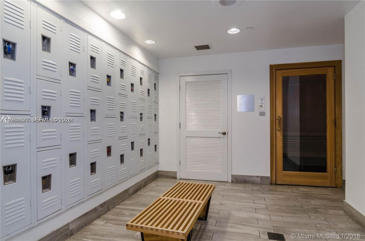 1000 West Ave, Unit 214, Miami Beach, FL 33139 Photo