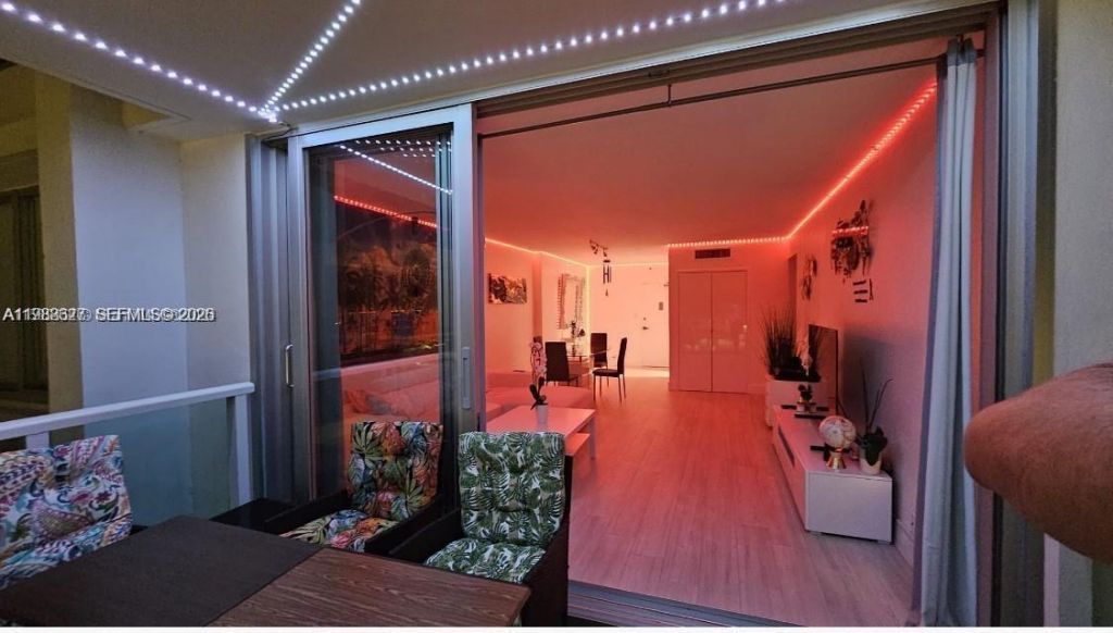 1000 West Ave, Unit 214, Miami Beach, FL 33139 Photo