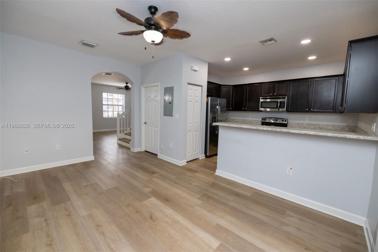 3213 SE 6th St, Homestead, FL 33033 Photo