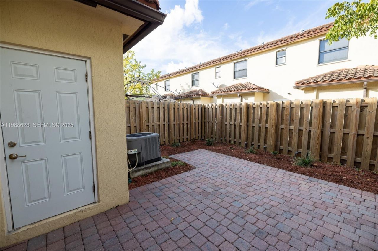 3213 SE 6th St, Homestead, FL 33033 Photo