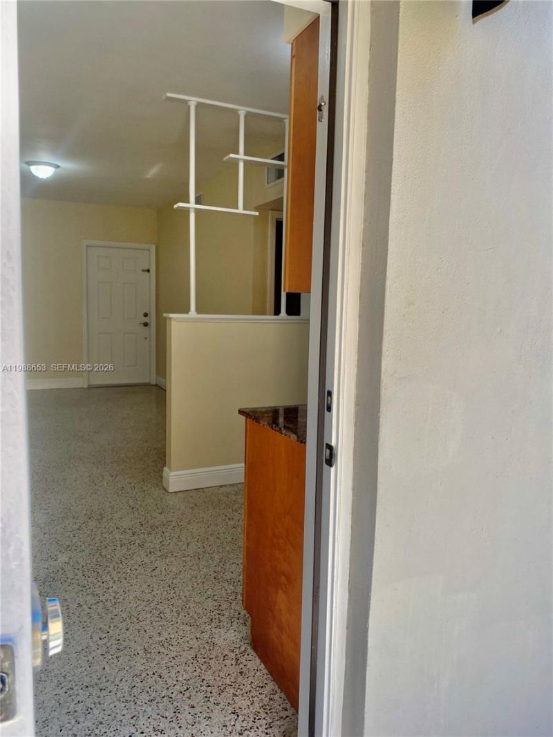 930 SW 7th Ave , Unit 1, Miami, FL 33130 Photo