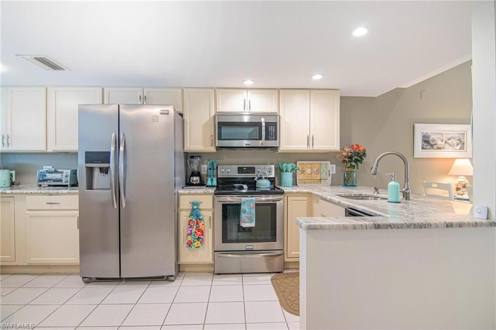 3711 Del Prado Blvd S, Unit 8, Cape Coral, FL 33904 Photo