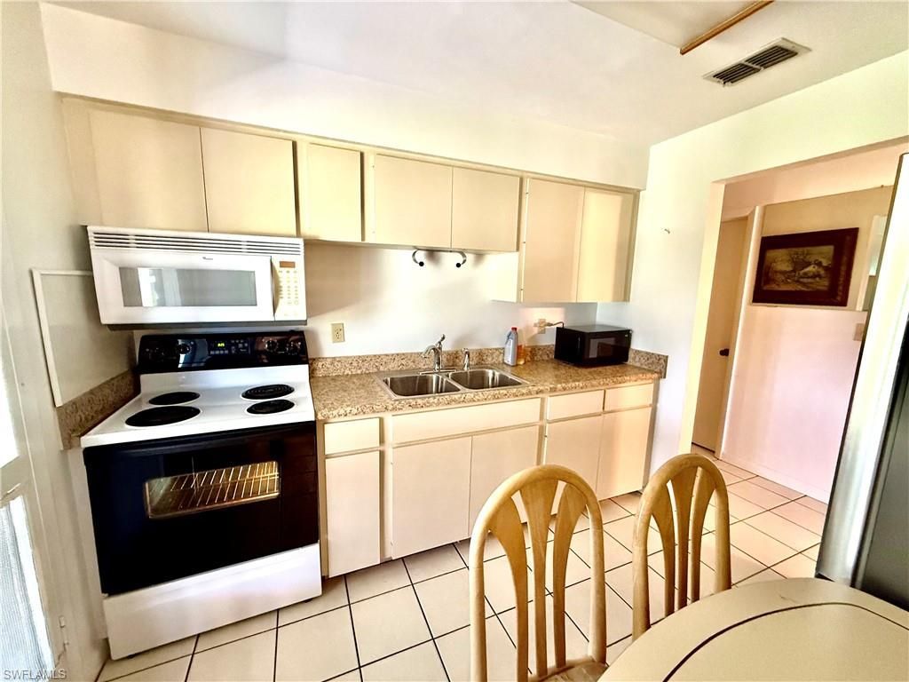 4 Desert Ash Ct , Lehigh Acres, FL 33936 Photo