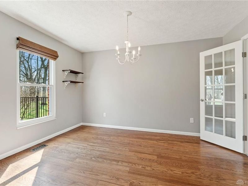 2214 Hillrise Circle, Bellbrook, OH 45305 Photo 10