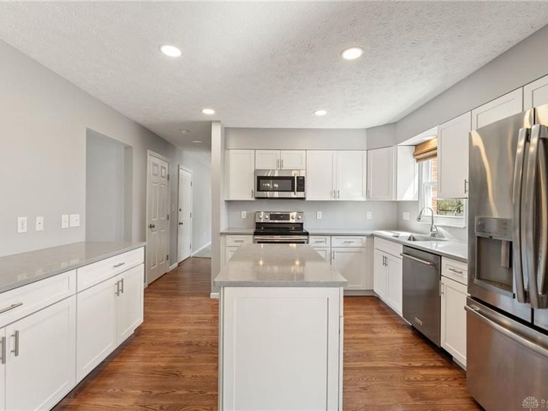 2214 Hillrise Circle, Bellbrook, OH 45305 Photo 12