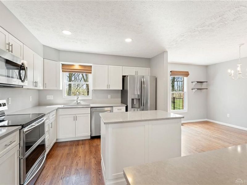 2214 Hillrise Circle, Bellbrook, OH 45305 Photo 13