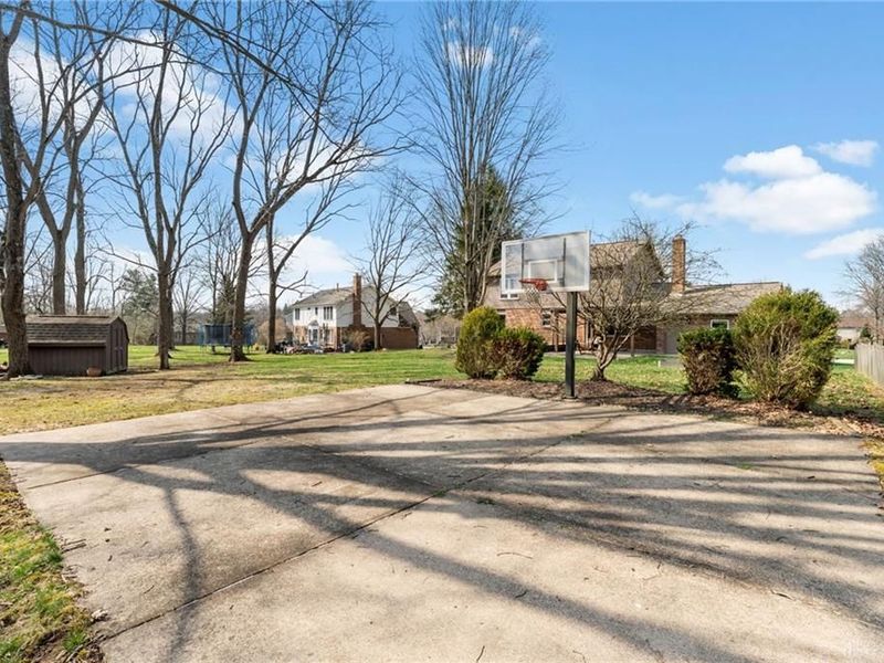 2214 Hillrise Circle, Bellbrook, OH 45305 Photo 60