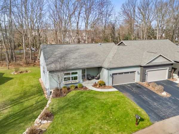 9456 Sassafras Trail, Portage, MI 49002