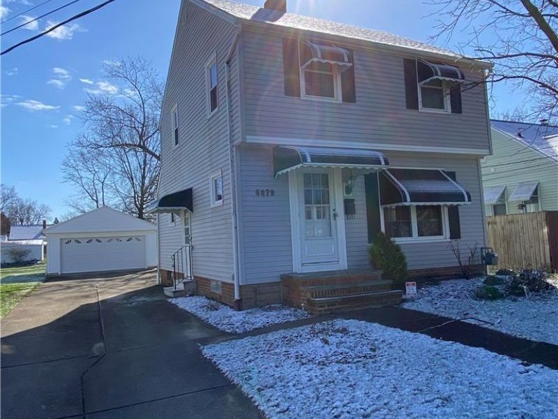 6879 Orchard Boulevard, Parma Heights, OH 44130 Photo 2