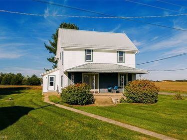 15 Glecoe Road SW, Dellroy, OH 44620