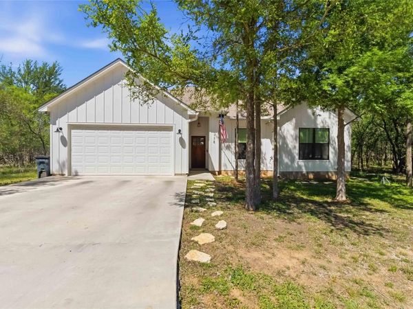 178 Waikakaaua DR, Bastrop, TX 78602