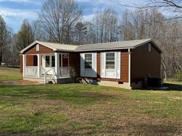 242 Matthews Street , Stoneville, NC 27048