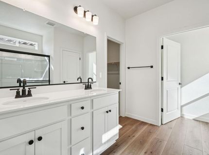 10340 W Hema Way, Elk Grove, CA 95757 Photo