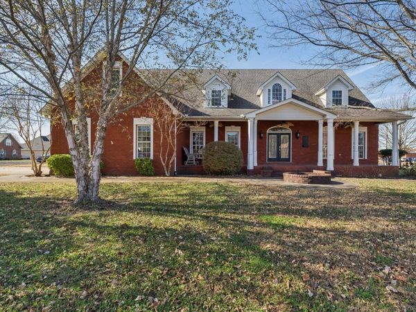 2356 Saint Andrews Dr , Murfreesboro, TN 37128