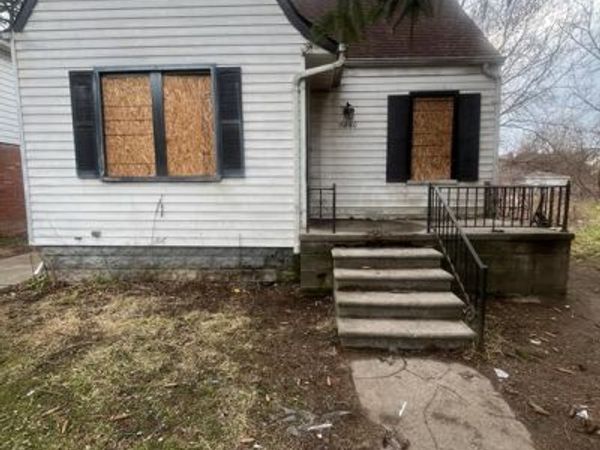 15860 Pierson Street, Detroit, MI 48223