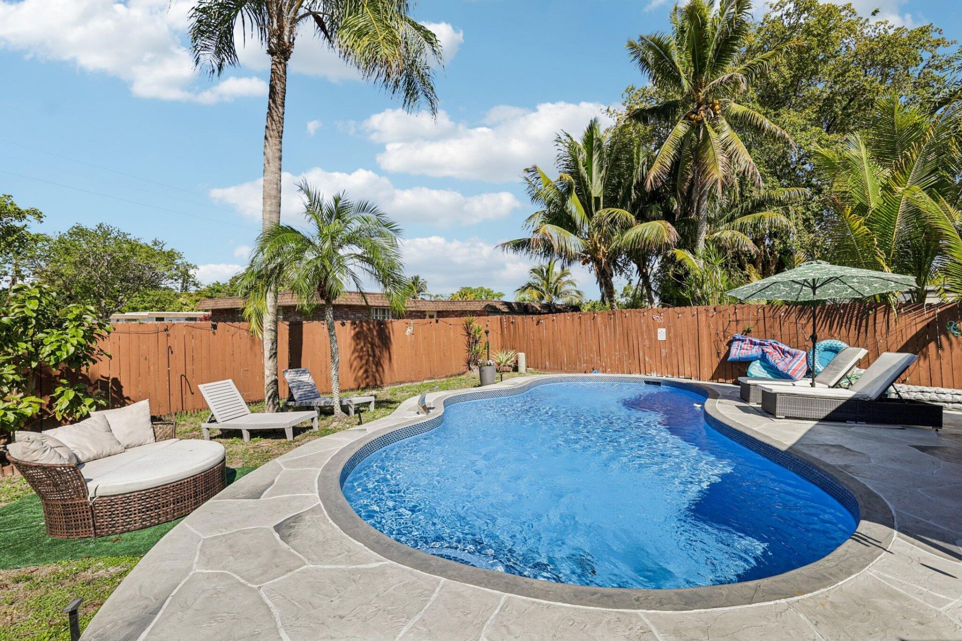 7803 NW 69th Terrace, Tamarac, FL 33321 Photo