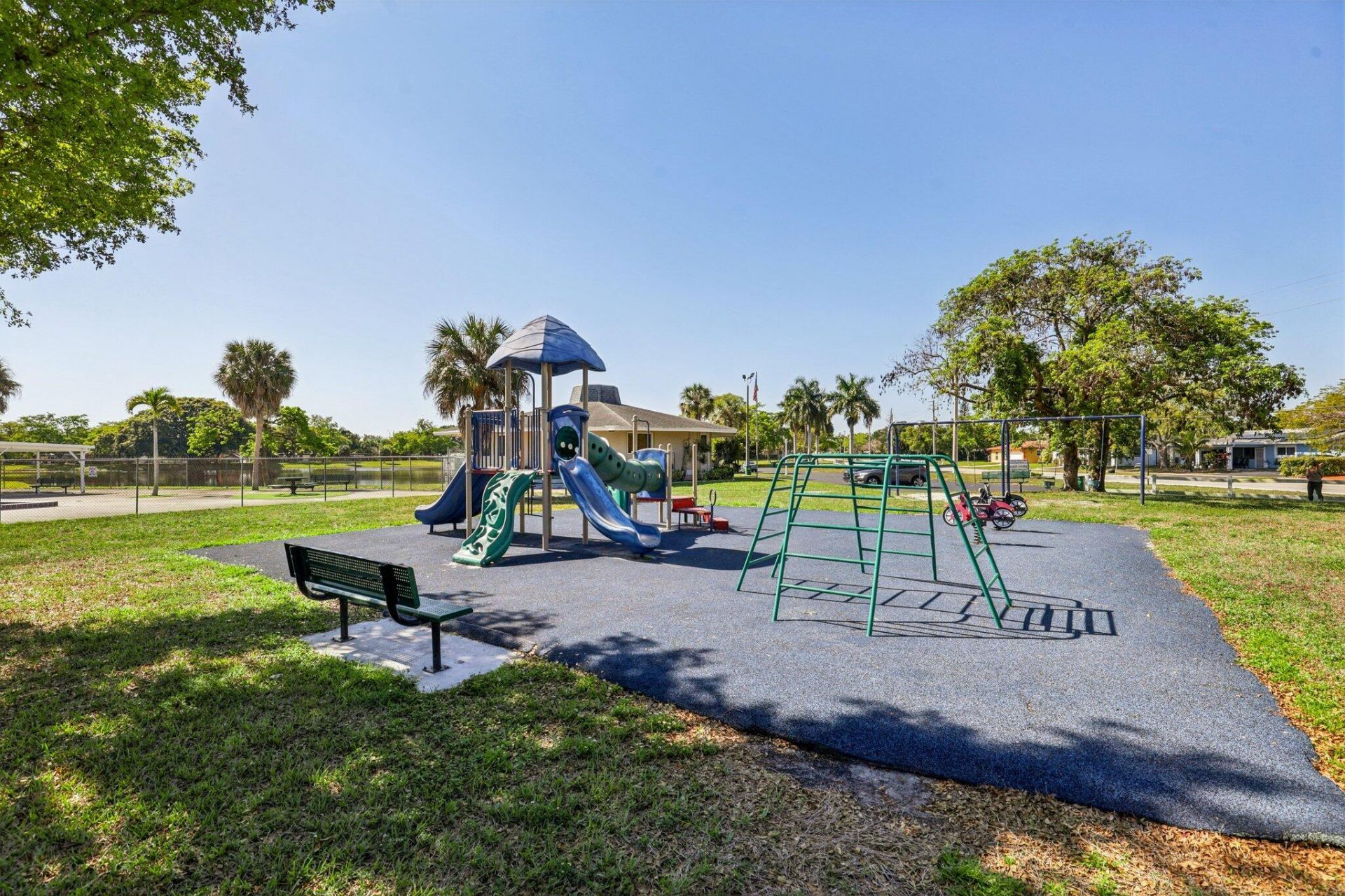 7803 NW 69th Terrace, Tamarac, FL 33321 Photo