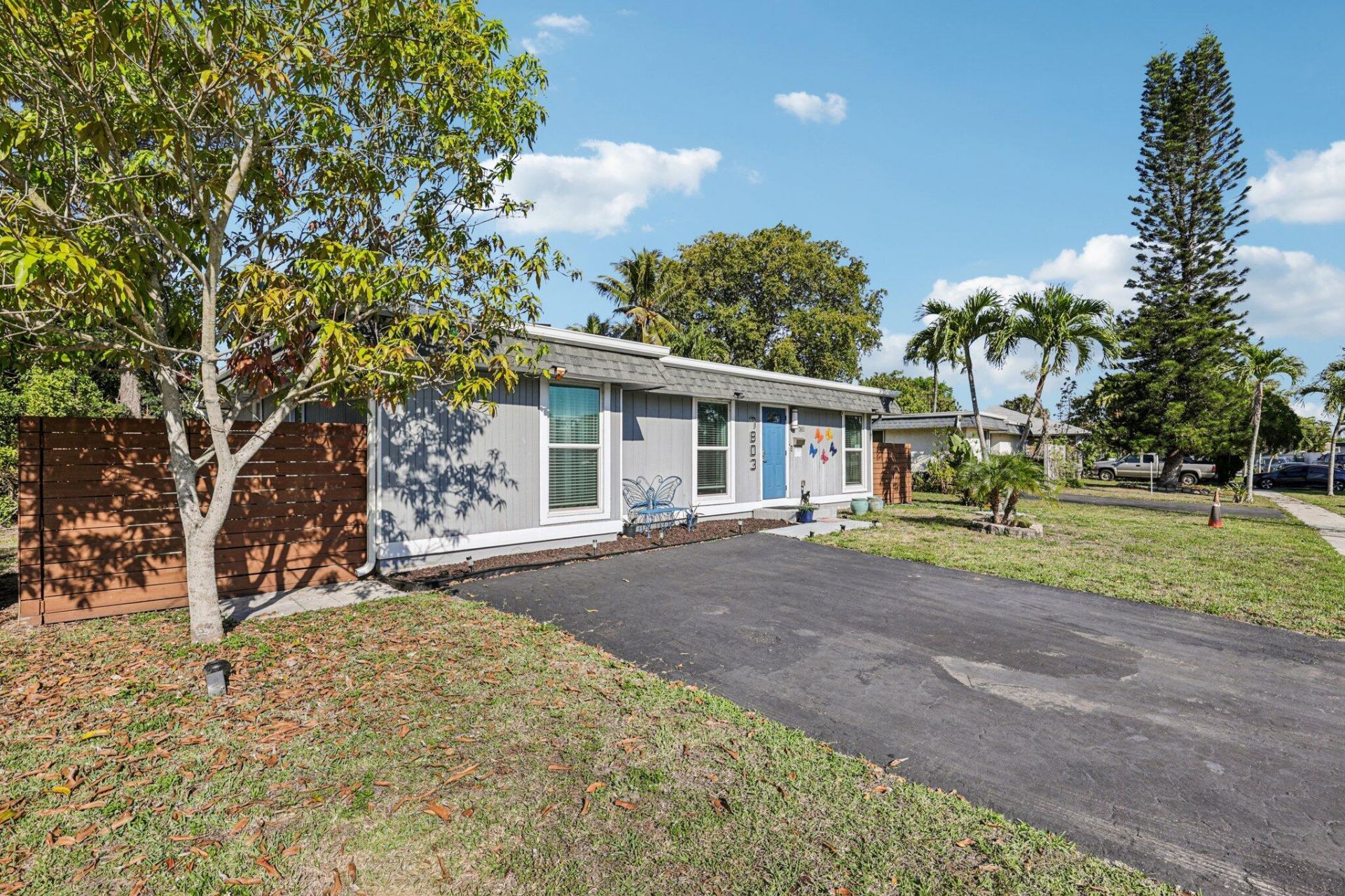 7803 NW 69th Terrace, Tamarac, FL 33321 Photo