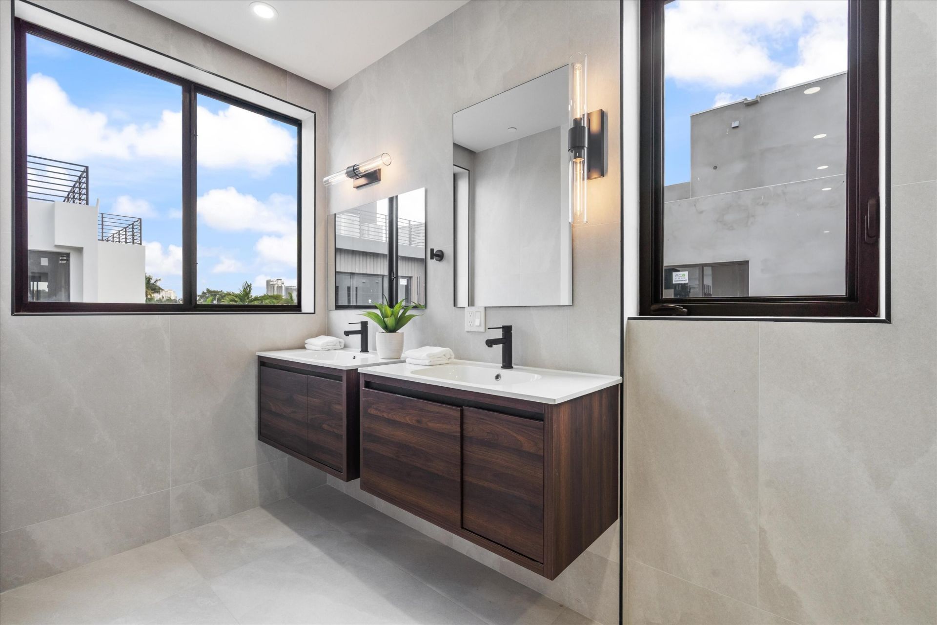 843 SW 14th Court, Unit 843, Fort Lauderdale, FL 33315 Photo