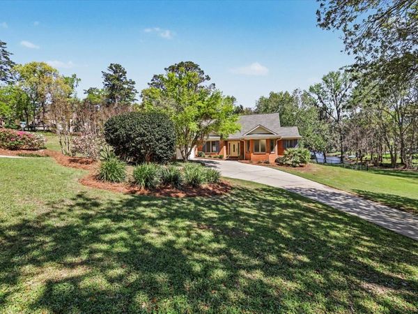 5335 PEMBRIDGE Place, Tallahassee, FL 32309