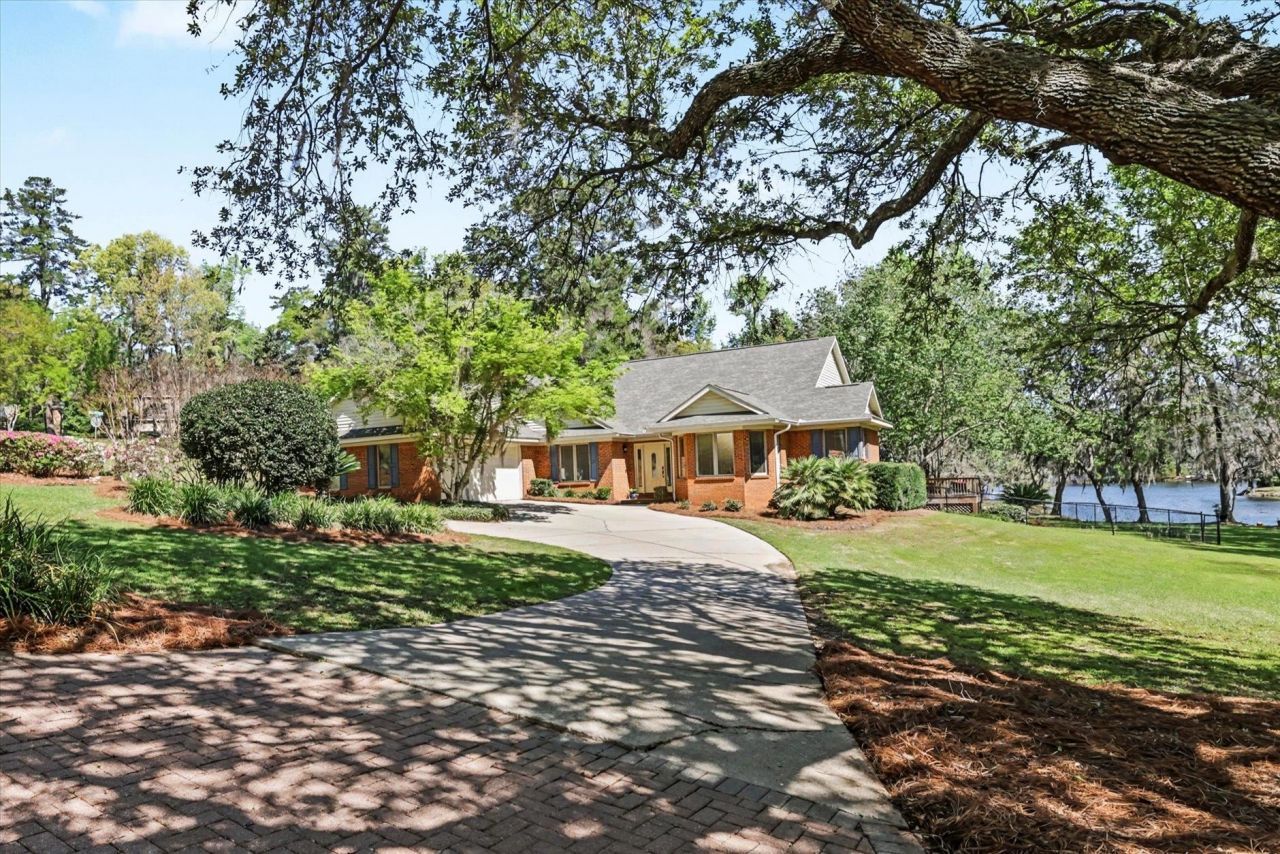 5335 Pembridge Place, Tallahassee, FL 32309 Photo