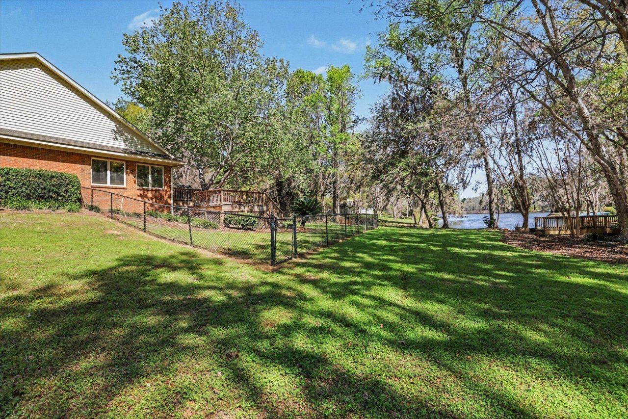 5335 Pembridge Place, Tallahassee, FL 32309 Photo