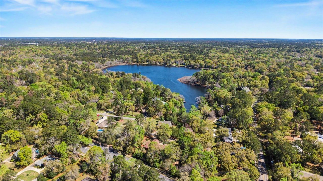 5335 Pembridge Place, Tallahassee, FL 32309 Photo