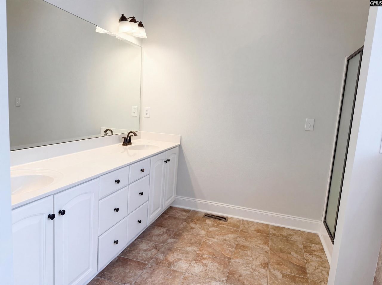 852 Indian Fork Road Photo 18