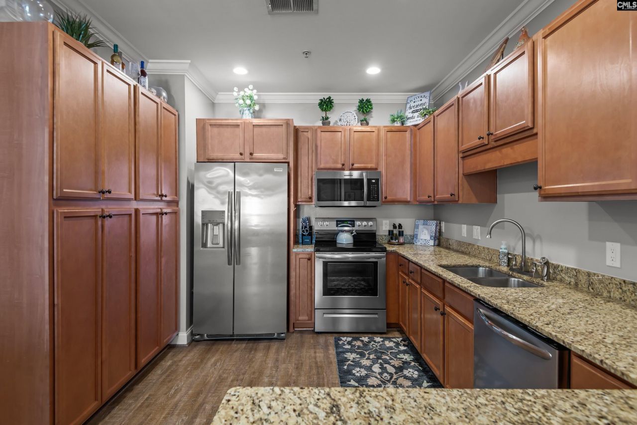 133 Waterway Court Photo 9