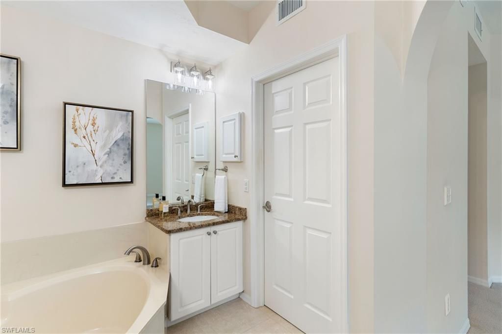 6500 Valen Way, Unit A203, Naples, FL 34108 Photo