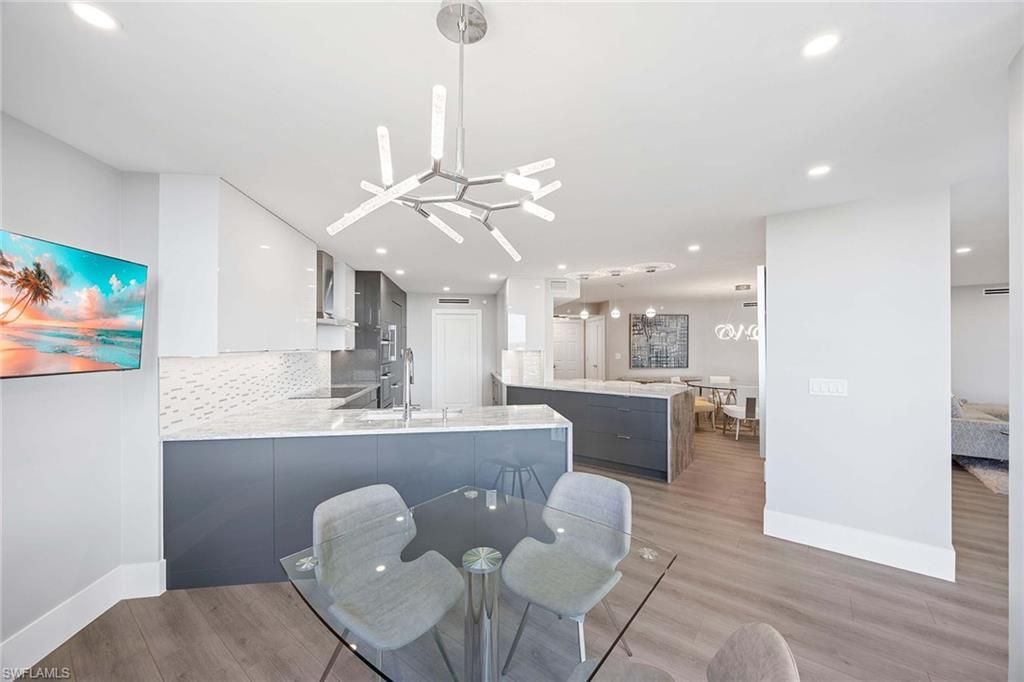 6075 Pelican Bay Blvd, Unit 605, Naples, FL 34108 Photo