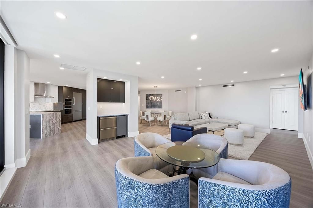 6075 Pelican Bay Blvd, Unit 605, Naples, FL 34108 Photo