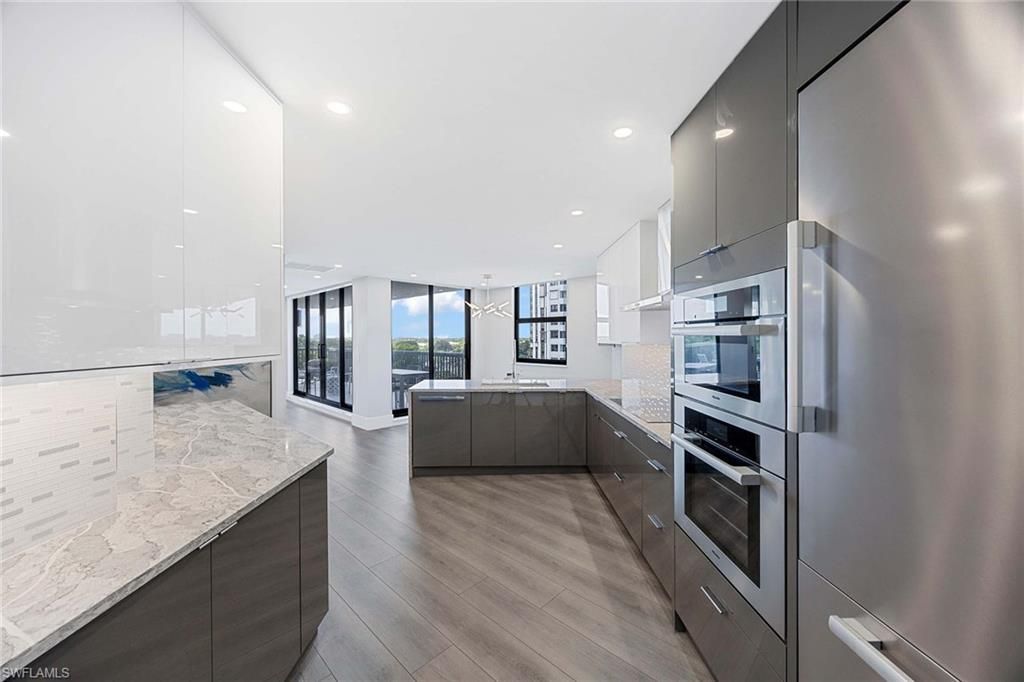 6075 Pelican Bay Blvd, Unit 605, Naples, FL 34108 Photo