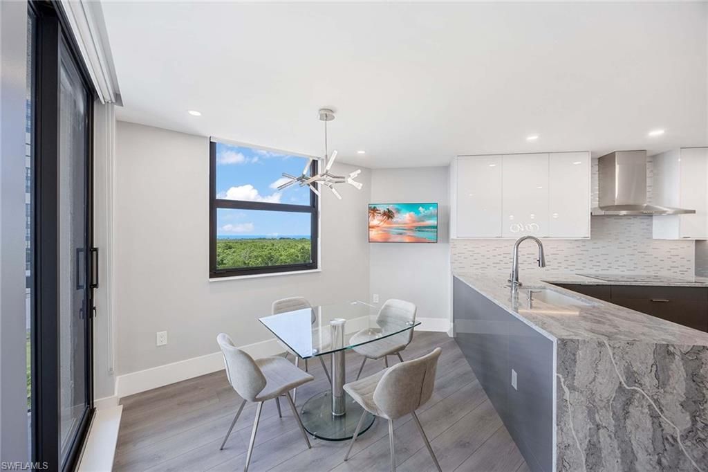 6075 Pelican Bay Blvd, Unit 605, Naples, FL 34108 Photo
