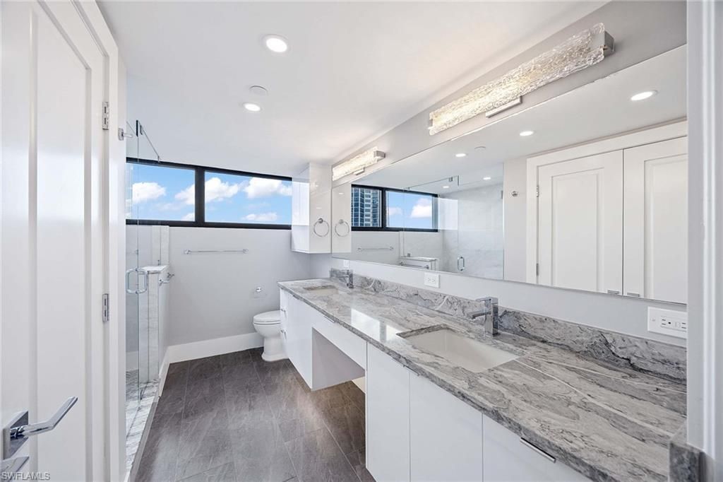 6075 Pelican Bay Blvd, Unit 605, Naples, FL 34108 Photo