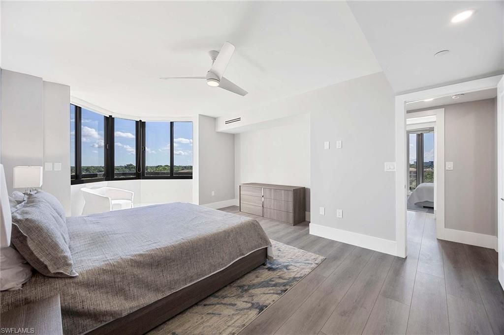 6075 Pelican Bay Blvd, Unit 605, Naples, FL 34108 Photo