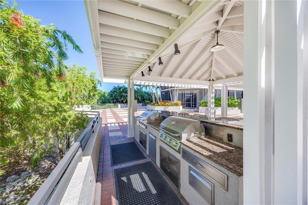 6075 Pelican Bay Blvd, Unit 605, Naples, FL 34108 Photo