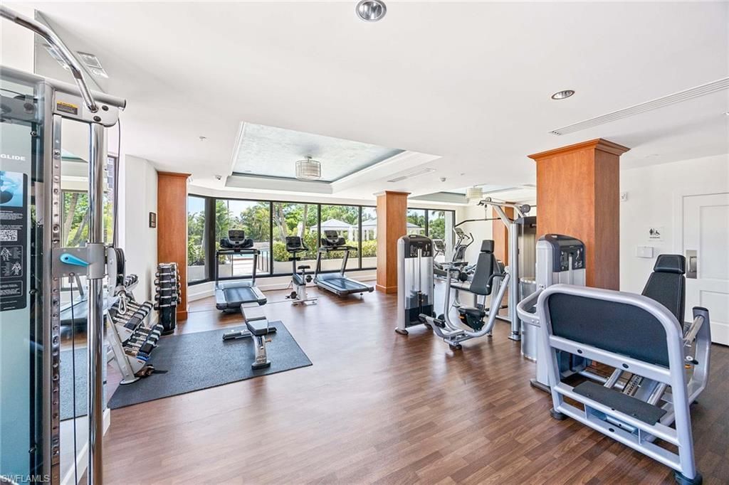 6075 Pelican Bay Blvd, Unit 605, Naples, FL 34108 Photo