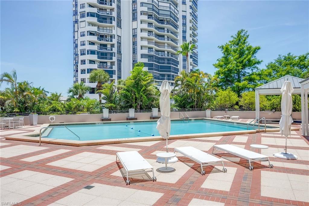6075 Pelican Bay Blvd, Unit 605, Naples, FL 34108 Photo