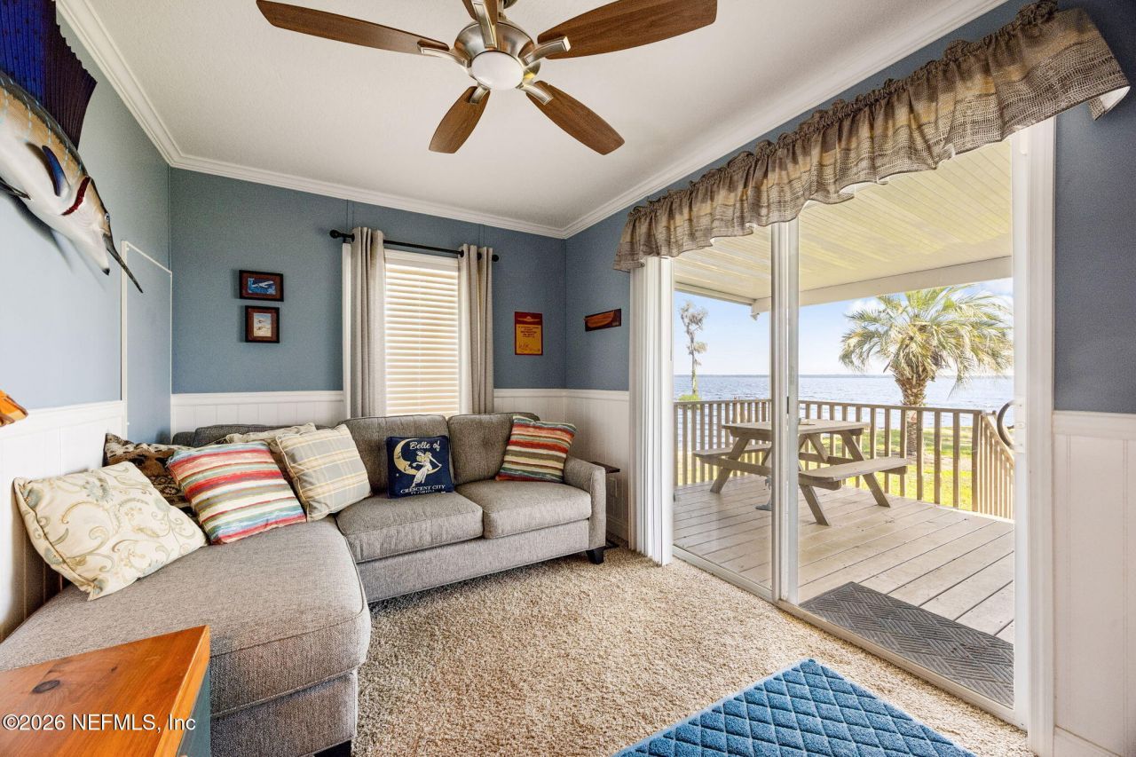 108 Sandra Lane, Crescent City, FL 32112 Photo