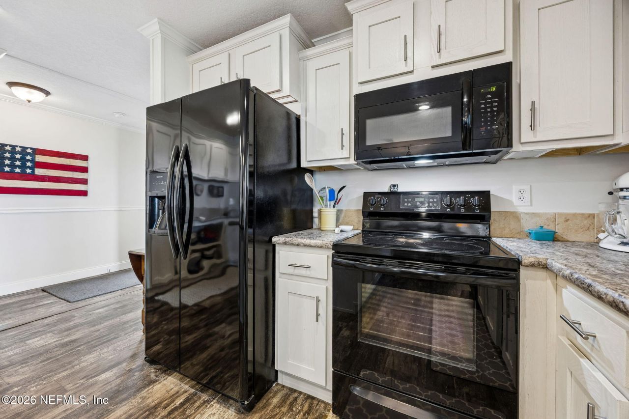 108 Sandra Lane, Crescent City, FL 32112 Photo